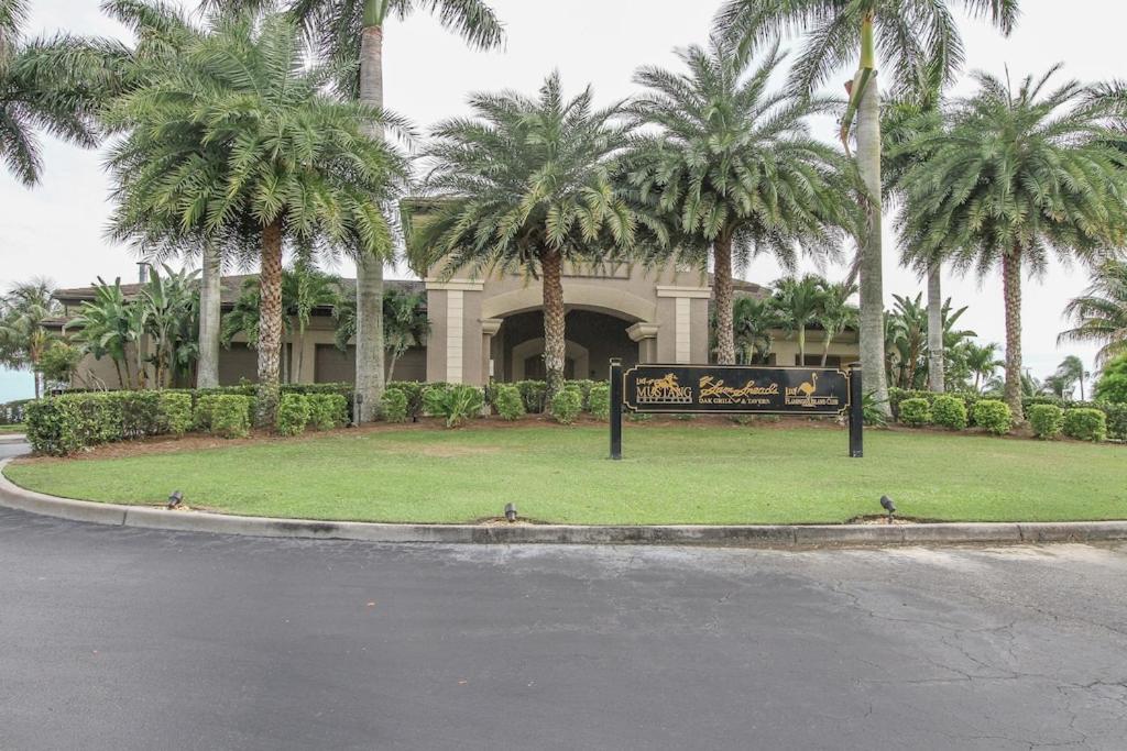 Free Golf! Stay, Play, Work From Luxury 2Bdr Plus Den 1St Floor Villa In Lely Golf Resort North North Naples Exterior foto